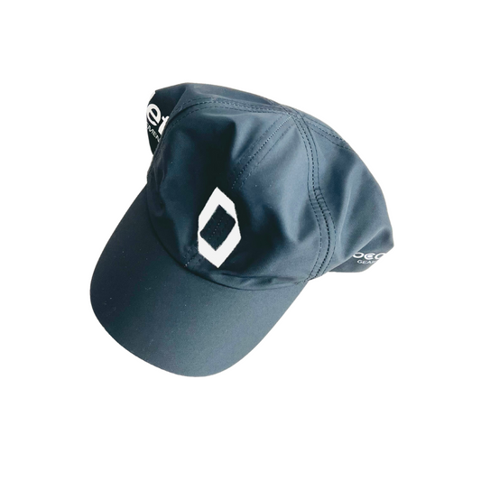 PERFORMANCE HAT
